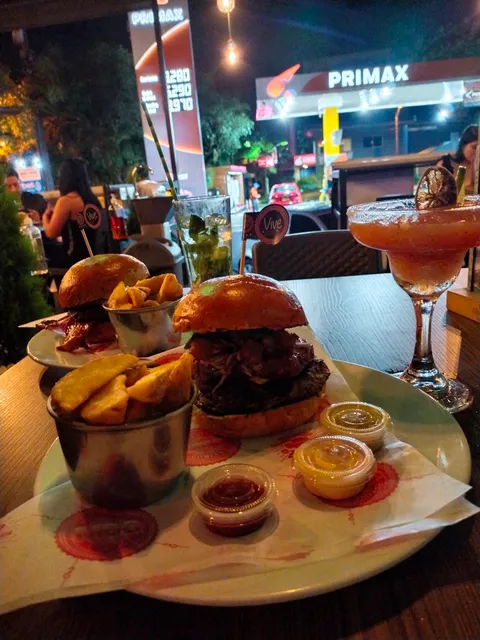 Medellín Burger Company