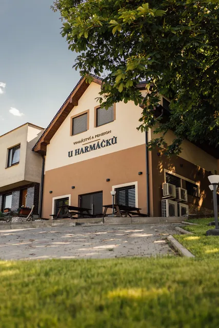 Penzion a Vinařství U Harmáčků
