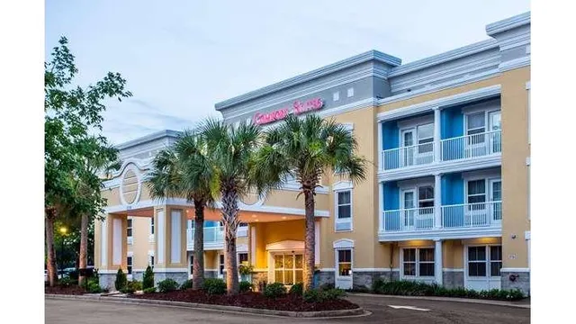 Comfort Suites at Isle of Palms Connector