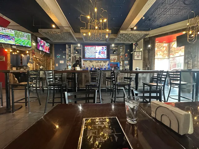 Crabplug Seafood Bar & Grill