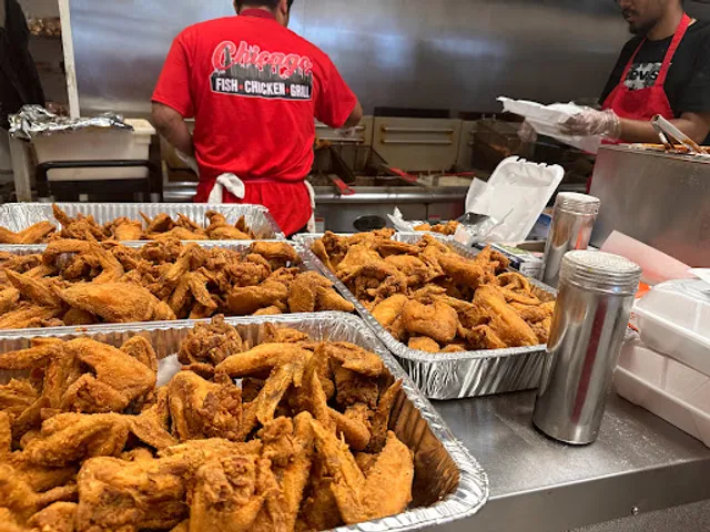 Chicago Fish & Chicken Grill -CASS & GRAND Market