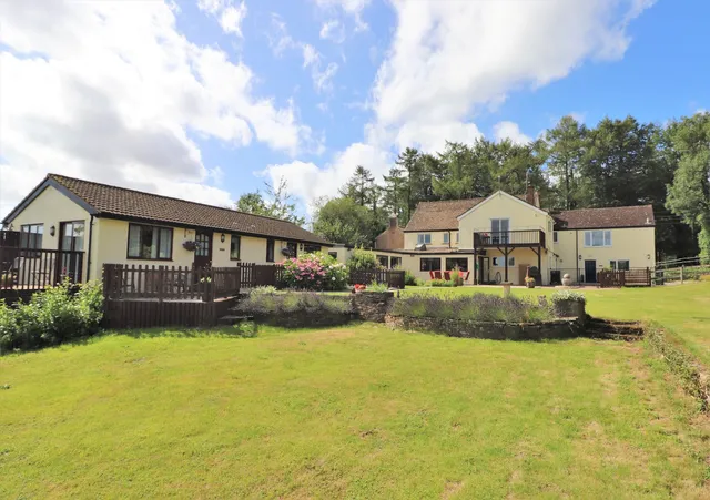 The Rock Self-Catering holiday cottage and lodges