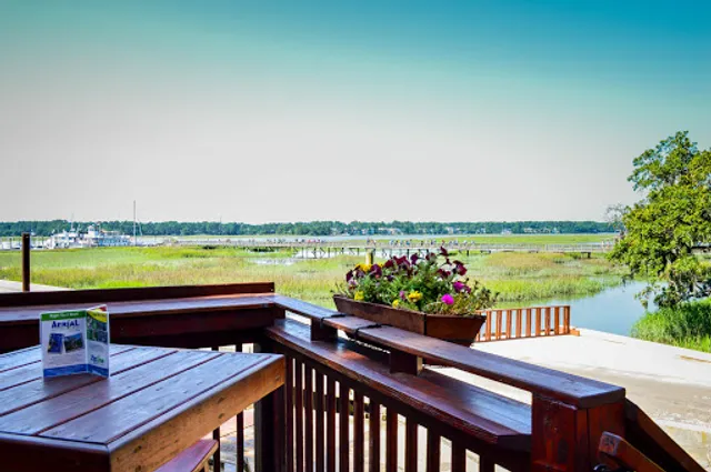 Up the Creek Pub & Grill