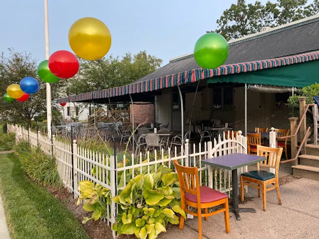 The Diamond Pub & Grill