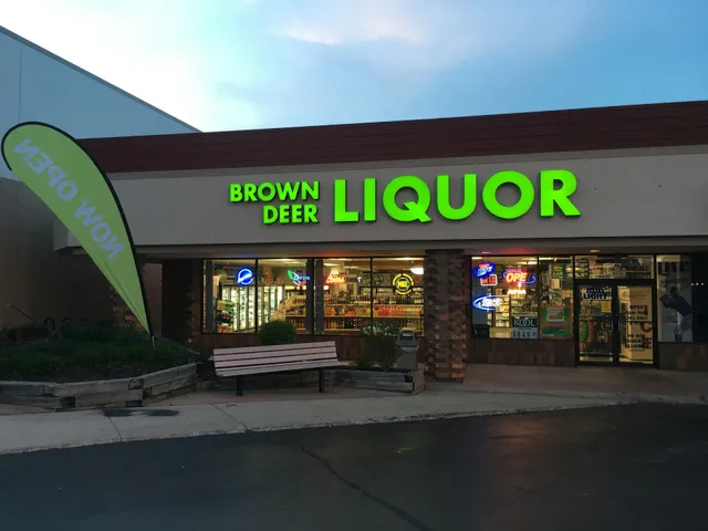 Brown Deer Liquor