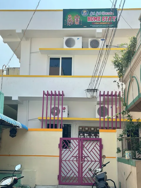 Sri Sai Dwarka Home Stay