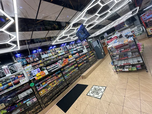 UTICA’S FINEST DELI