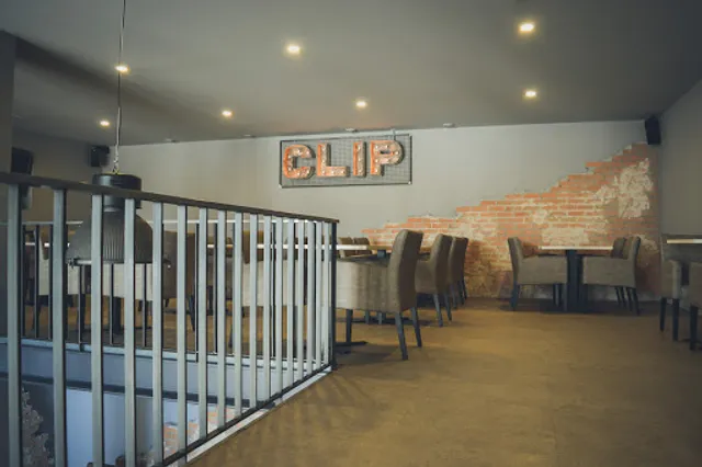 Bar Clip - Good Friends & Drinks