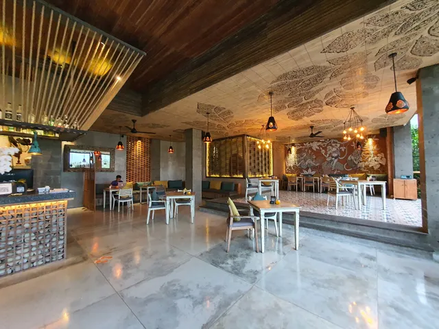 Wanna Jungle Pool and Bar