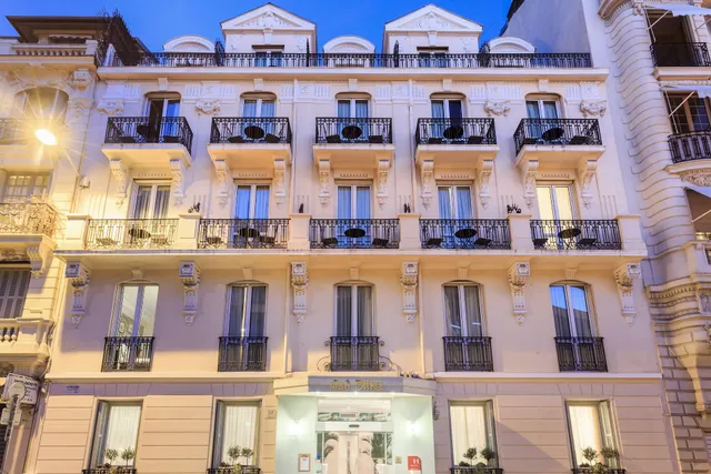 Villa Otero by HappyCulture