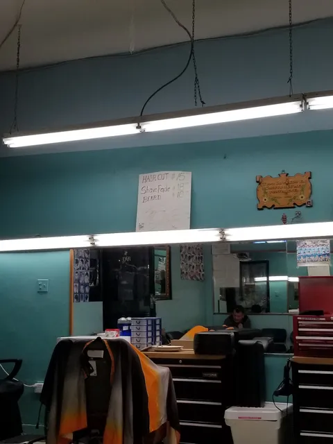 Ed's Barber Shop