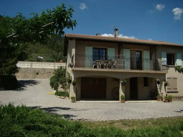 Location de vacances et courts séjours au Bellevue en Ardèche