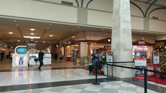 Von Maur