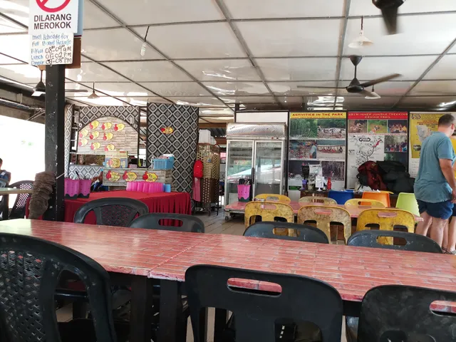 Tahan Corner Floating Restaurant