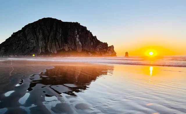 Morro Rock Beach