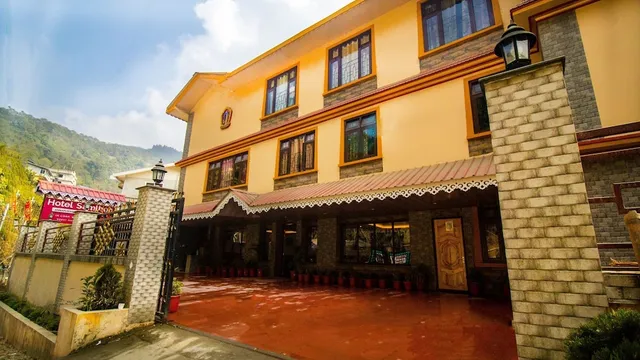 Samhlen Hotel- Apsara Group