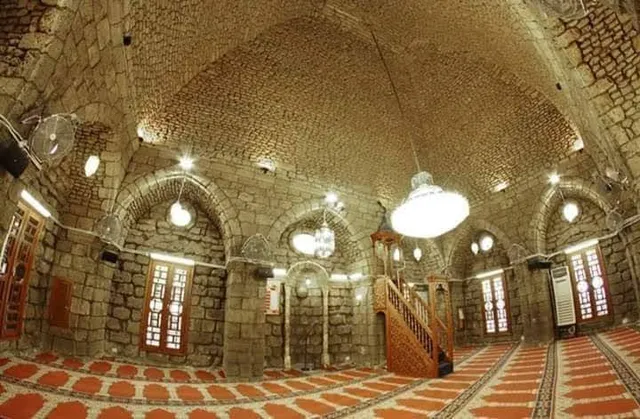 Burj Abi Haidar Mosque
