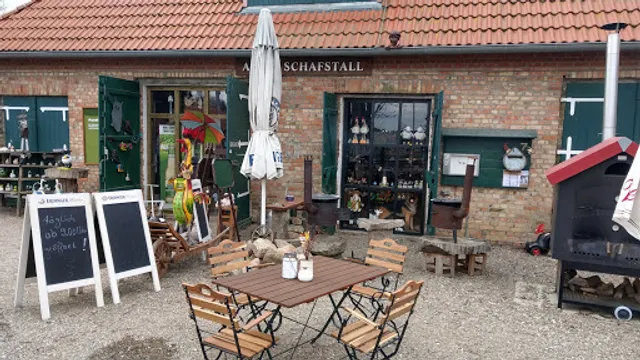 Alter Schafstall Basedow