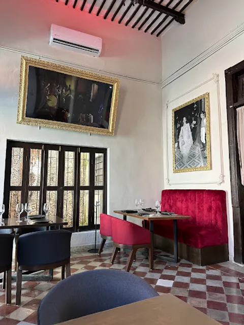 La Doña - Restaurante y Cantina