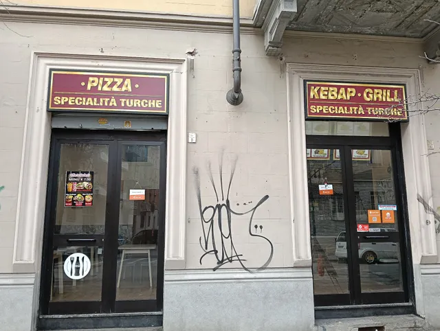 Turkish İstanbul EFENDI pizza kebap