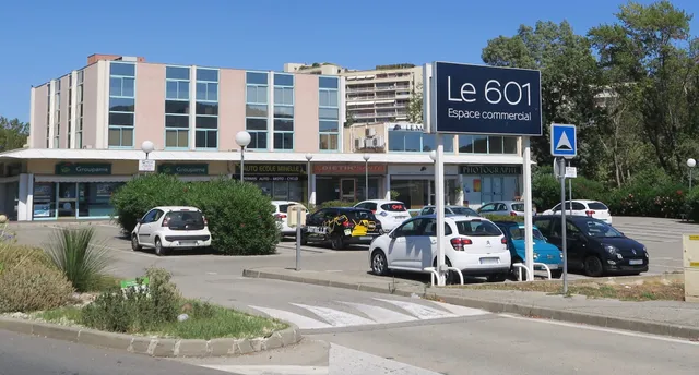 Centre commercial le 601