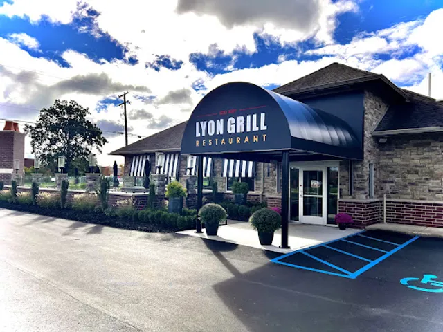 Lyon Grill