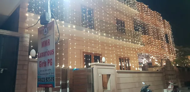 MMR LUXURIOUS GIRLS PG & Hostel KN COLLEGE PAOTA
