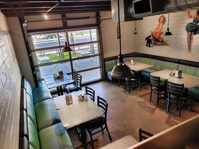 Seasons Eats - Thai, Chinese & Sushi