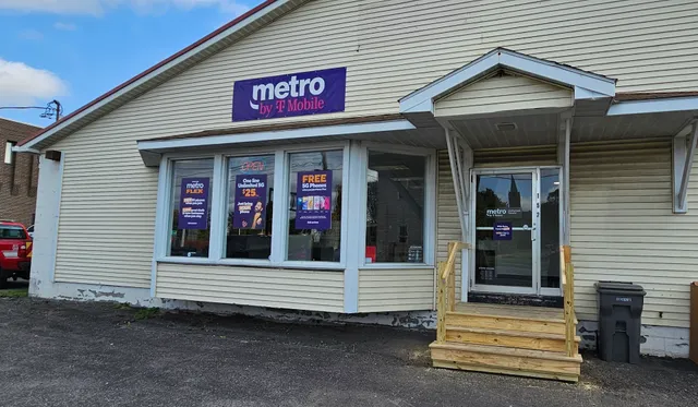 Metro by T-Mobile 152 BLACK RIVER BLVD