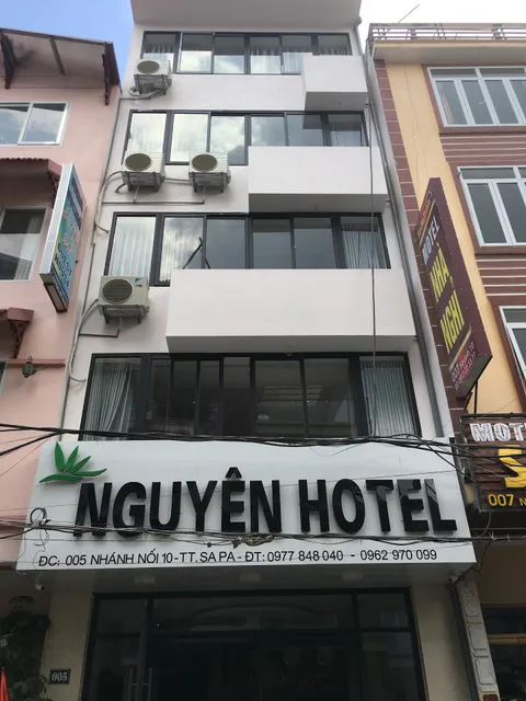 Nguyên Hotel