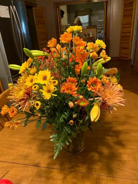 Billy Heroman's Flowers & Gifts Plantscaping