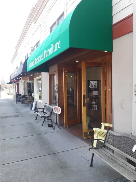 Ashland Recycled Furniture LLC