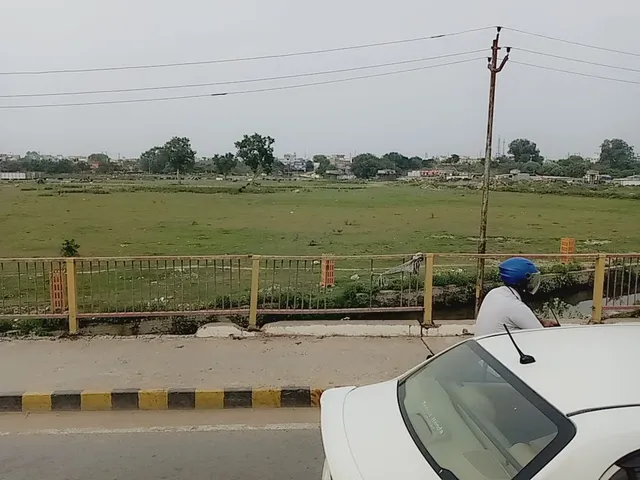 Day-Night Bazaar Shopping Mall