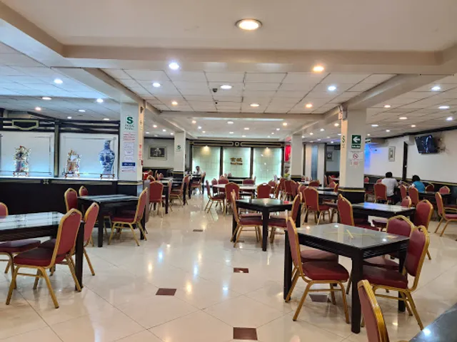 Food Town Restaurant