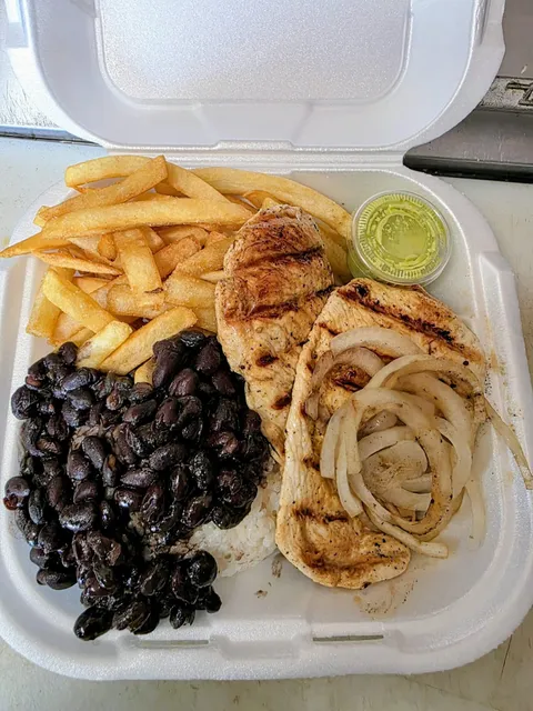 Nikkita's Empanadas, Arepas & More