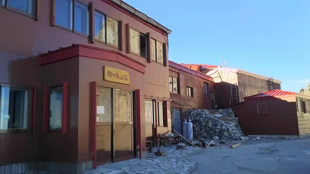 Yarigatake Sanso Hut