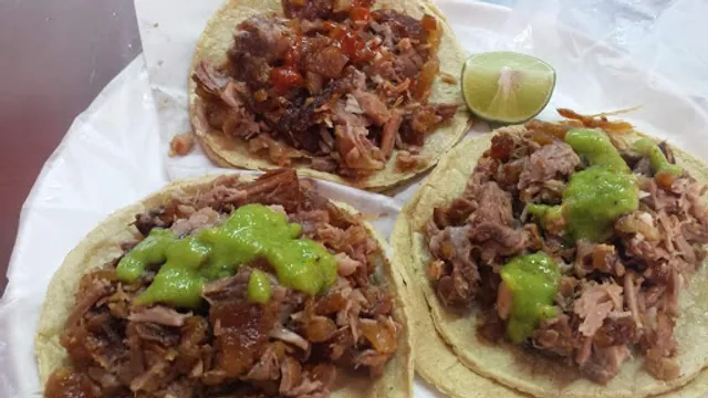 Carnitas Uruapan Tacos y Baguettes Magaña's Style