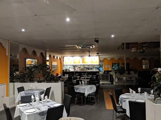 Tandoori Plaza Indian Restaurant