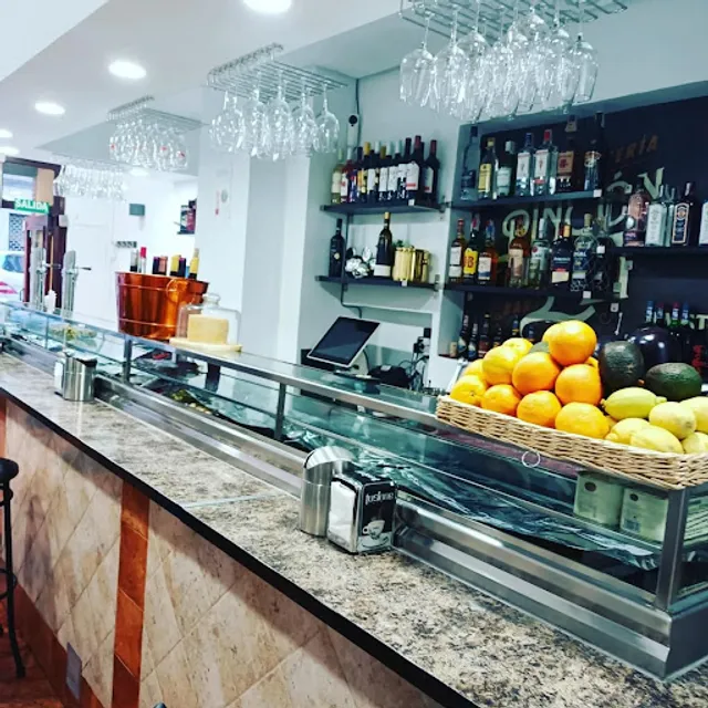 Bar El Rincón de Ely / Amador 1