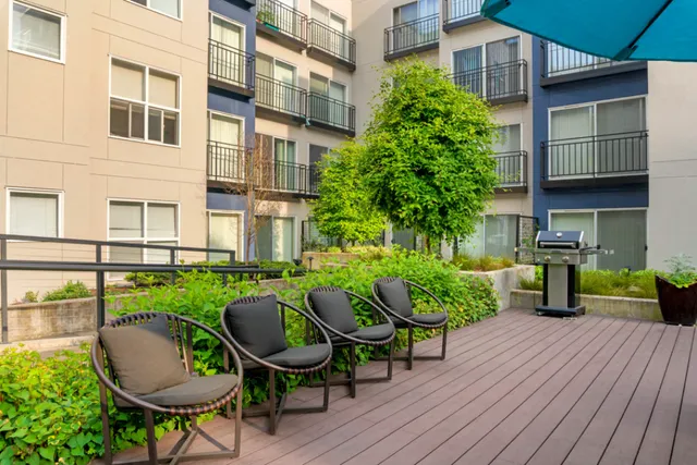 Ellington at Bellevue Apartments