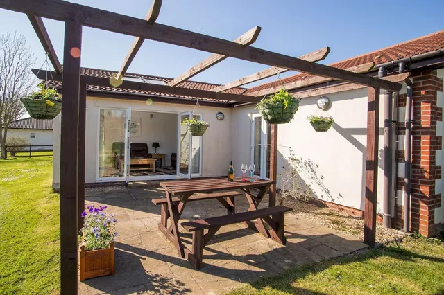 Stoneleigh Holiday Park