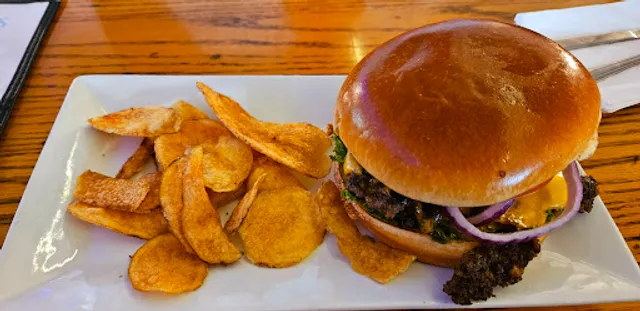 Salty's Bar and Grill