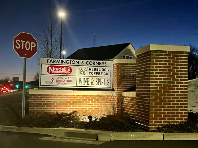 Oak Barrel Wine & Spirits