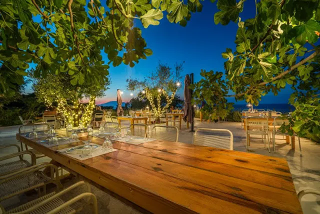 Bassia - Η Μπασία Restaurant