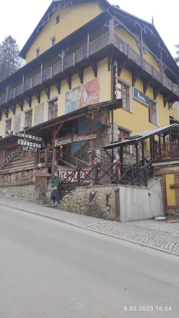 Training and Holiday artNikifor