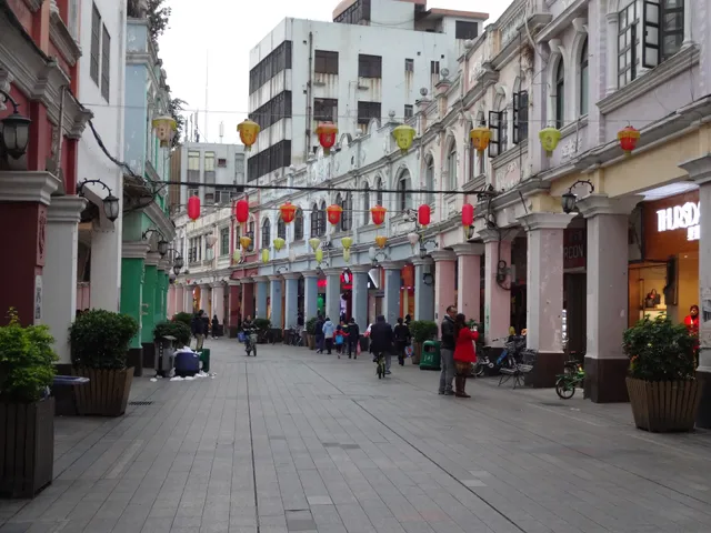 Guangdong Foshan Huagai Road Pedestrian Street