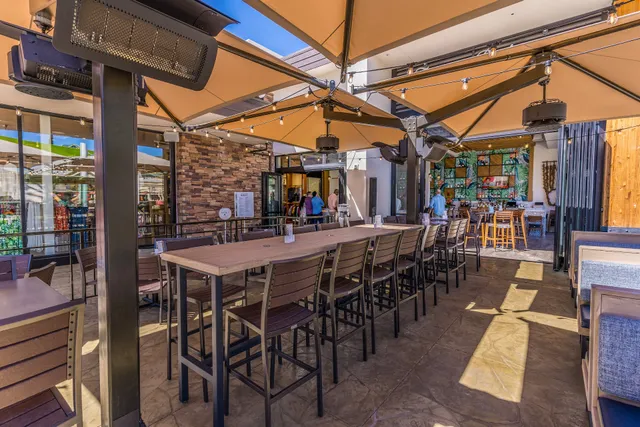 Tommy Bahama Marlin Bar