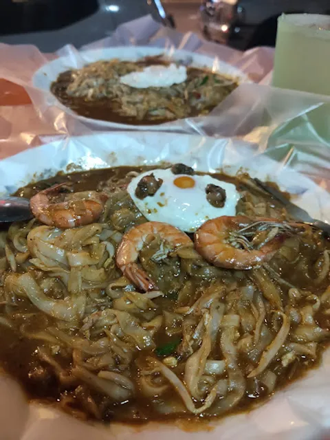 Azimuddin Char Kuey Teow (Kerinchi)