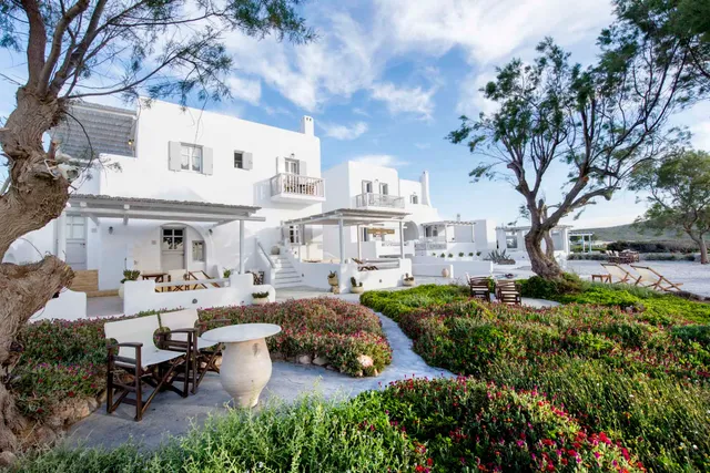 Nefeli Sunset Studios