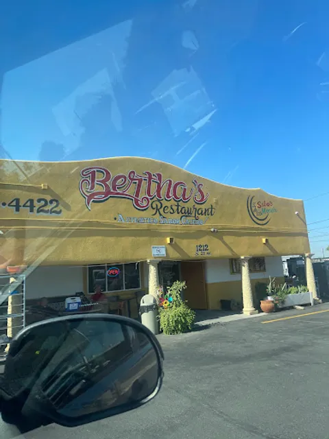Bertha's Restaurant "El sabor de los Mochis"